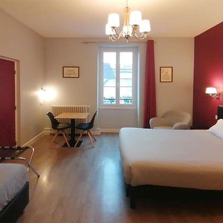Hotel Le Dormeux Mehun-sur-Yevre Eksteriør billede