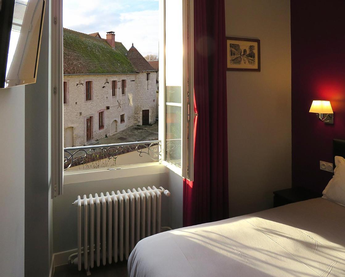 Hotel Le Dormeux Mehun-sur-Yevre Eksteriør billede